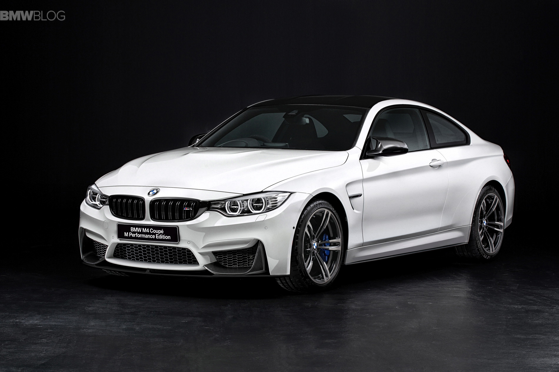 BMW M4 Coupe M Performance Edition for Japan