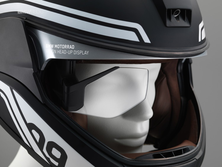 BMW helmet head up display 5 750x563 BMW Motorrad presents a helmet with head up display