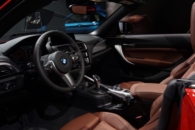 BMW M240i 2016 LA Auto Show7 750x500
