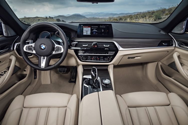 2017 BMW 5 Series Image 18 750x500
