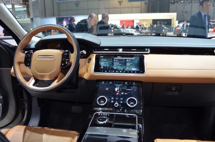 2017 Range Rover Velar P380 Interieur Genf Autosalon Live 02 750x497