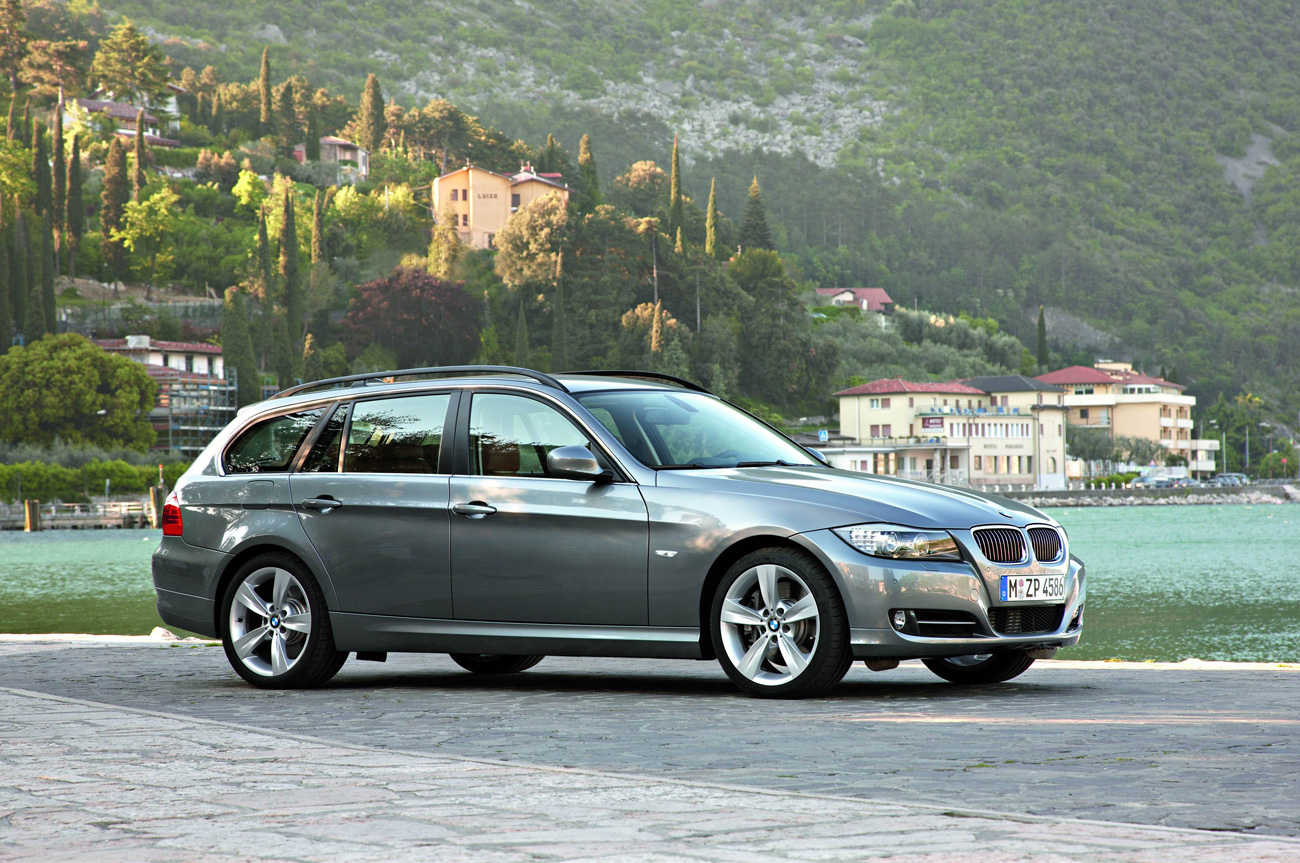 2009 BMW 3 Series Sedan and Wagon High Res Photos
