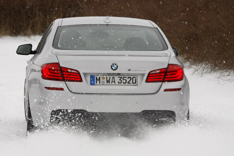 Report: BMW M sticks to rear-wheel drive; manuals if demand