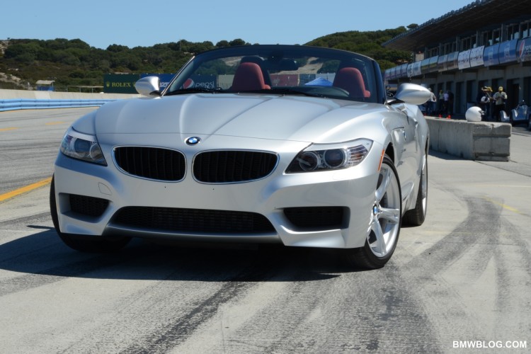 Videos: 2012 BMW Z4 sDrive28i with four-cylinder engine