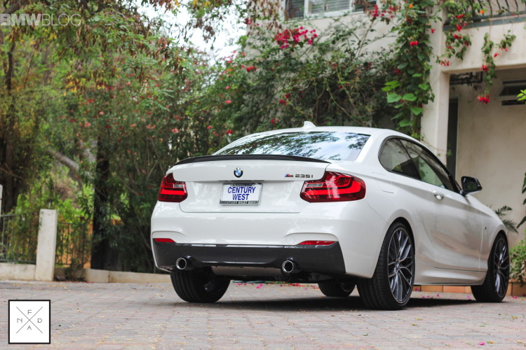 2014-BMW-M235i-M-Performance-Parts-images-4