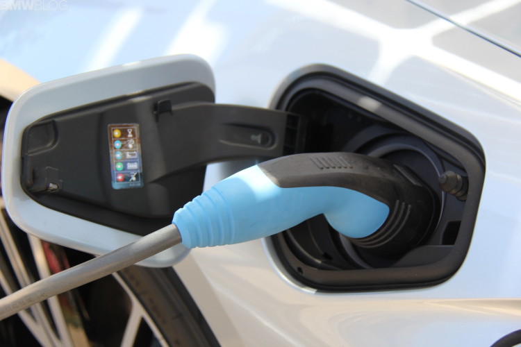 How Much Does it Cost to Charge an Electric Car?