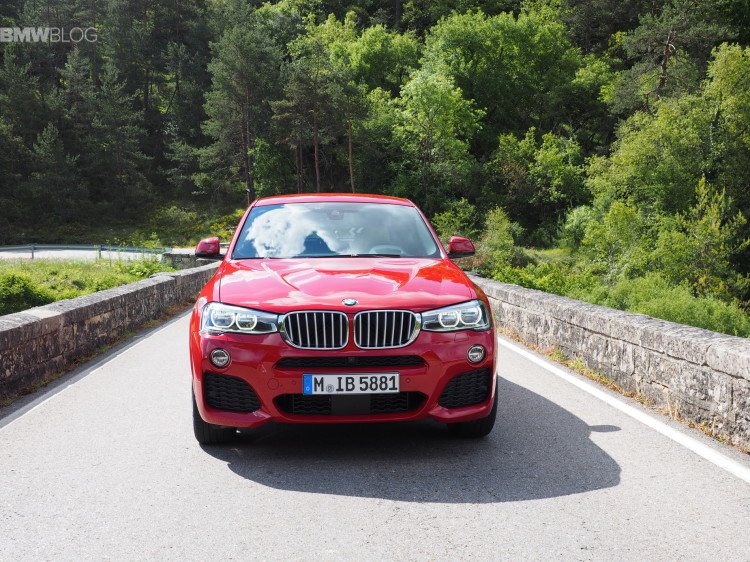 2015-bmw-x4-review-17