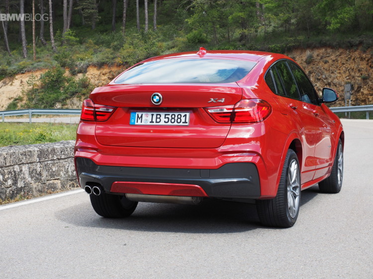 2015-bmw-x4-review-23