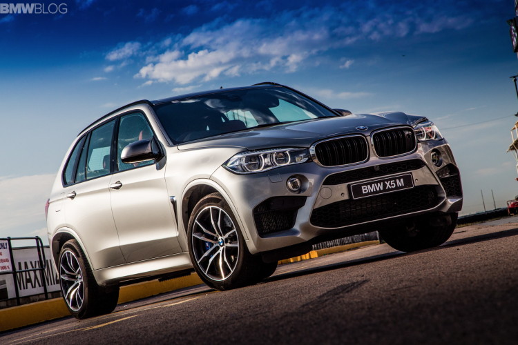 See the BMW X5 M run to 150 mph (240 km/h)