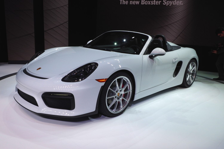 2015 NYIAS: Porsche Boxster Spyder World Debut