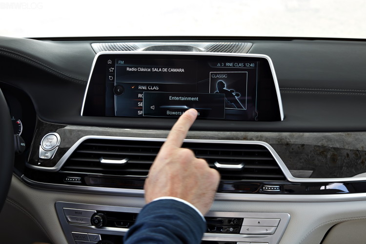 BMW iDrive Update will bring new interface to most models