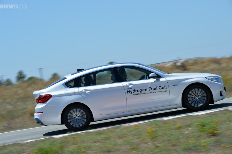 BMW 5 series gt hydrogen fuel cell images 48 750x499