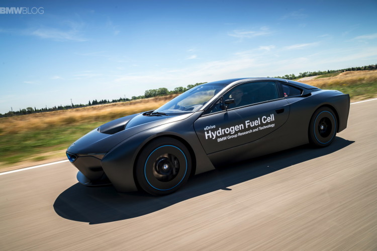 BMW i8 hydrogen fuel cell images 01 750x500