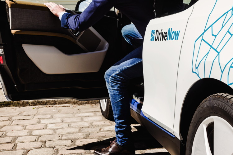 BMW and Daimler considering merging DriveNow and Car2Go