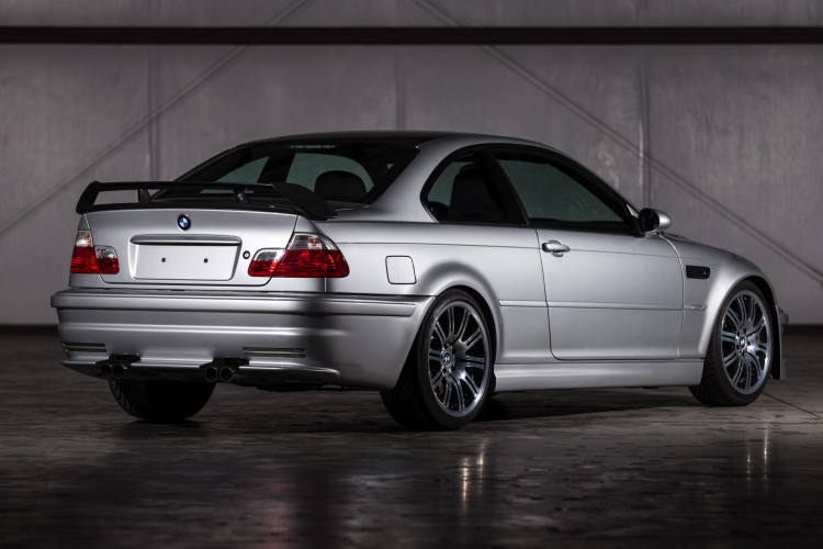 BMW-M3-GTR-Road-version-1900x1200-images-10
