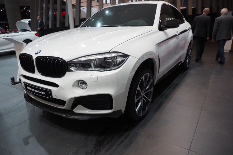 BMW X6 M Performance Parts at 2015 Frankfurt Auto Show