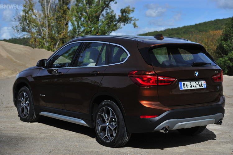 2016-BMW-X1-Chestnut-Bronze-images-32