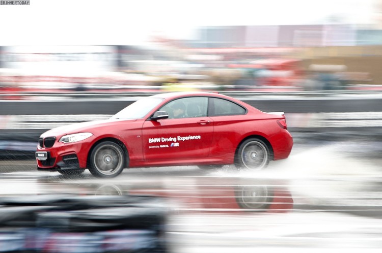 BMW M235i M Performance Drift Action EICMA 2015 08 750x498