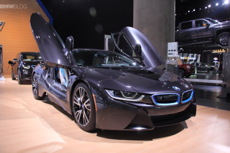BMW-i8-Laser-Lights-LA-Auto-Show-1