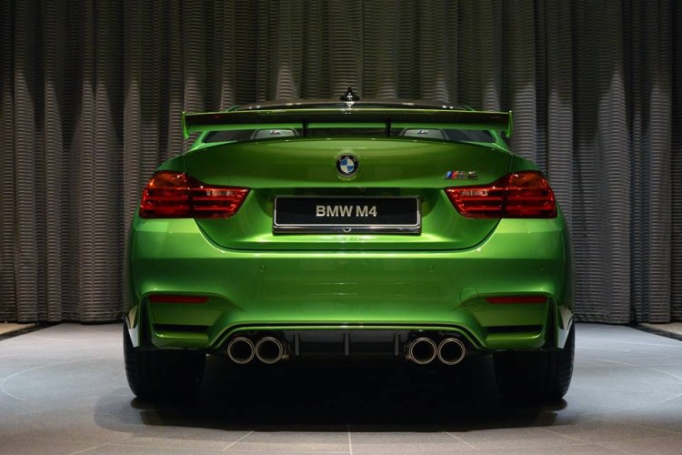 Java Green BMW M4 25 750x500