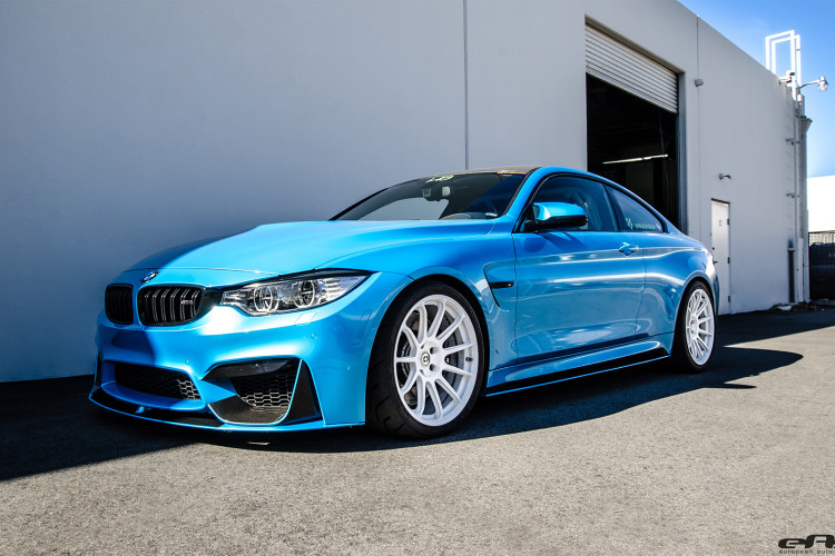 Pearlescent Mexico Blue BMW F82 M4 Gets Modded