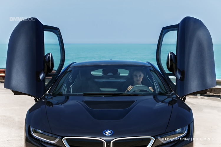 2015-BMW-i8-Test-Drive-1900x1200-9
