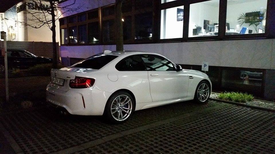 BMW M2 Alpine White 02