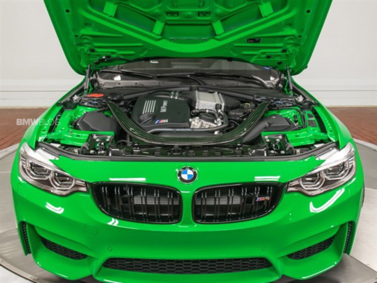 BMW M4 Signal Green photos 9 750x563