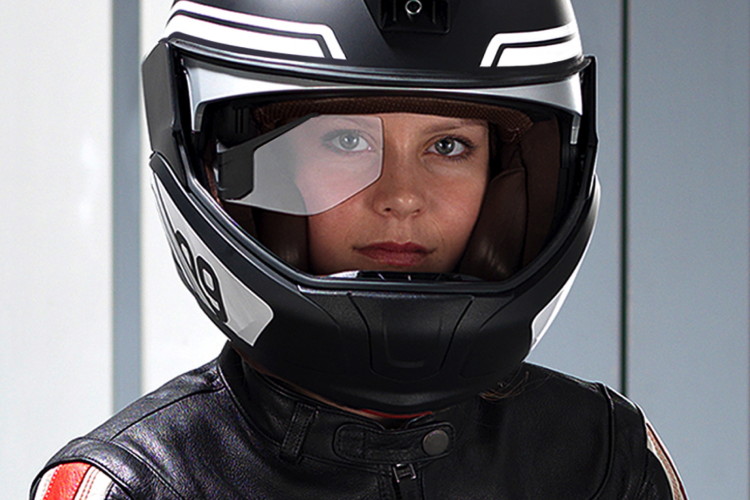 BMW Motorrad presents a helmet with head-up display
