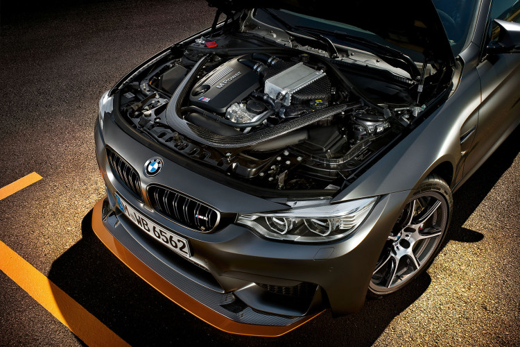 BMW M4 GTS preview by EVO