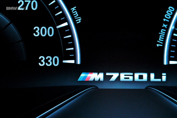 BMW-M760Li-xDrive-images-13