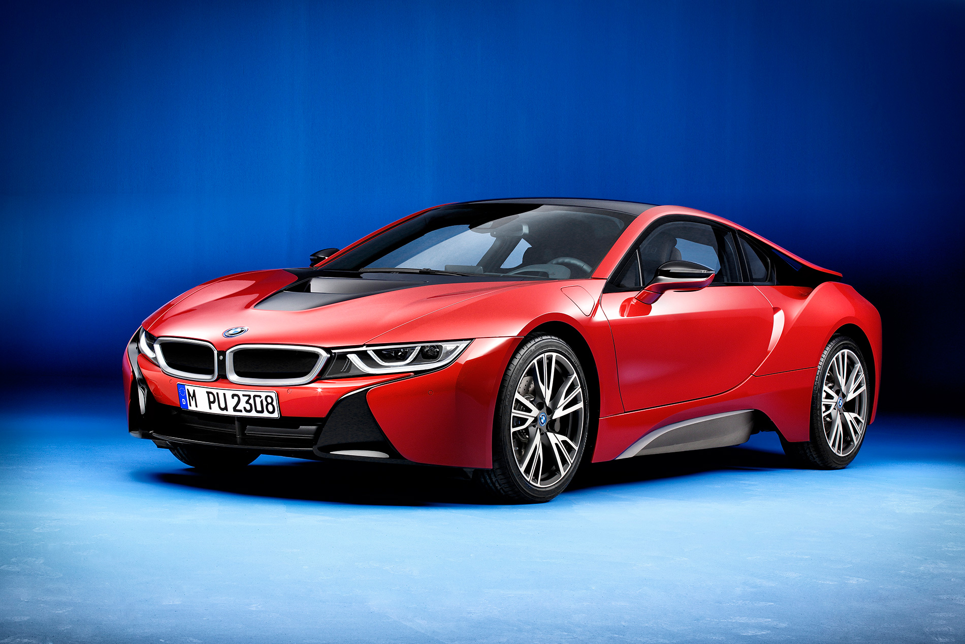 WORLD PREMIERE: BMW i8 Protonic Red