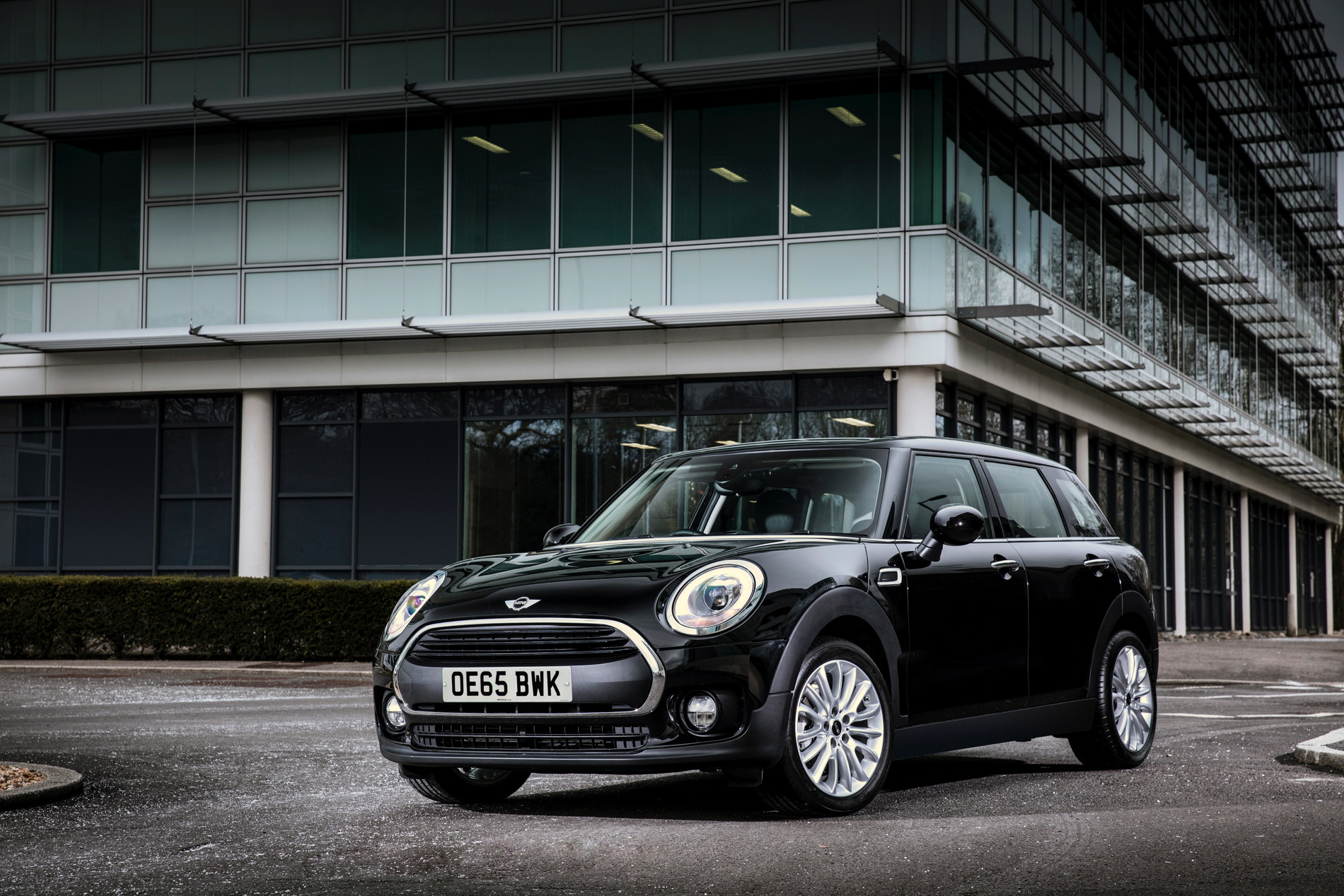 2016 MINI One D Clubman images 20