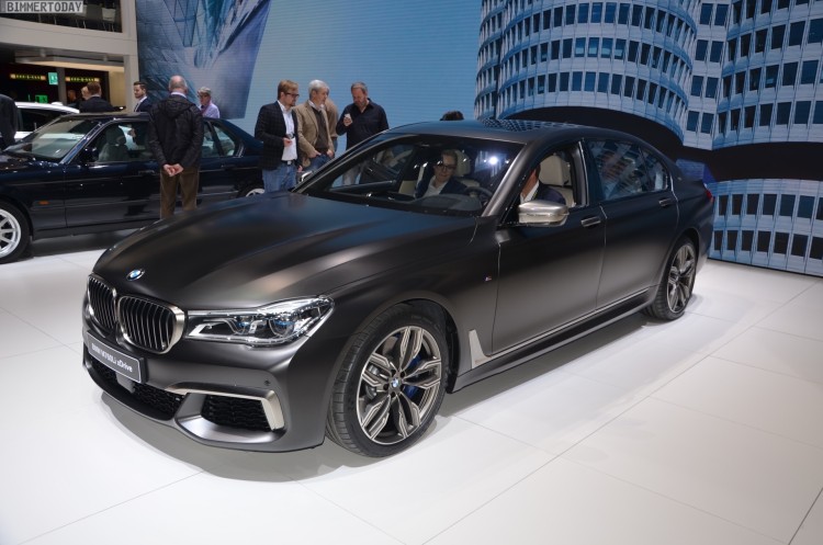 BMW-M760Li-G12-V12-xDrive-7er-2016-Frozen-Dark-Brown-Genf-Live-16