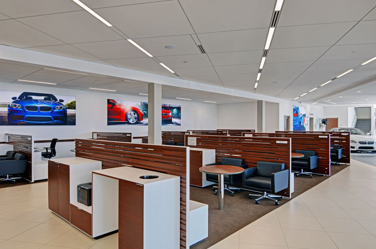 BMW-center-dealership-2016