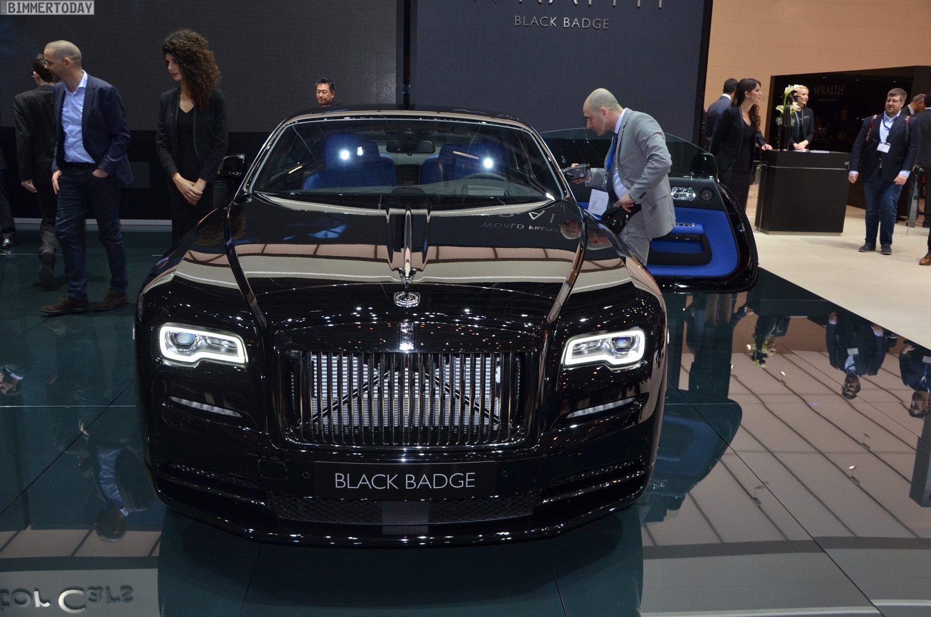 Rolls Royce Wraith Black Badge 2016 Genf Autosalon Live 13