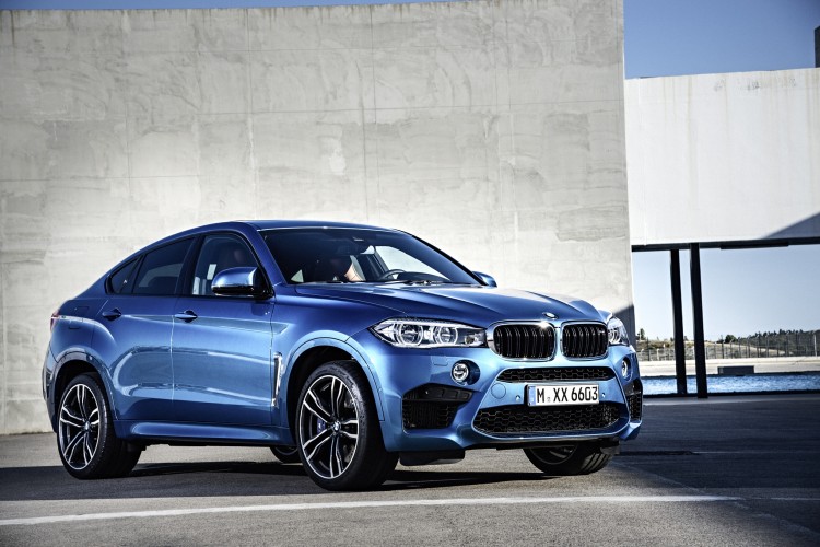 Car and Driver's in-depth review of the BMW X6 M