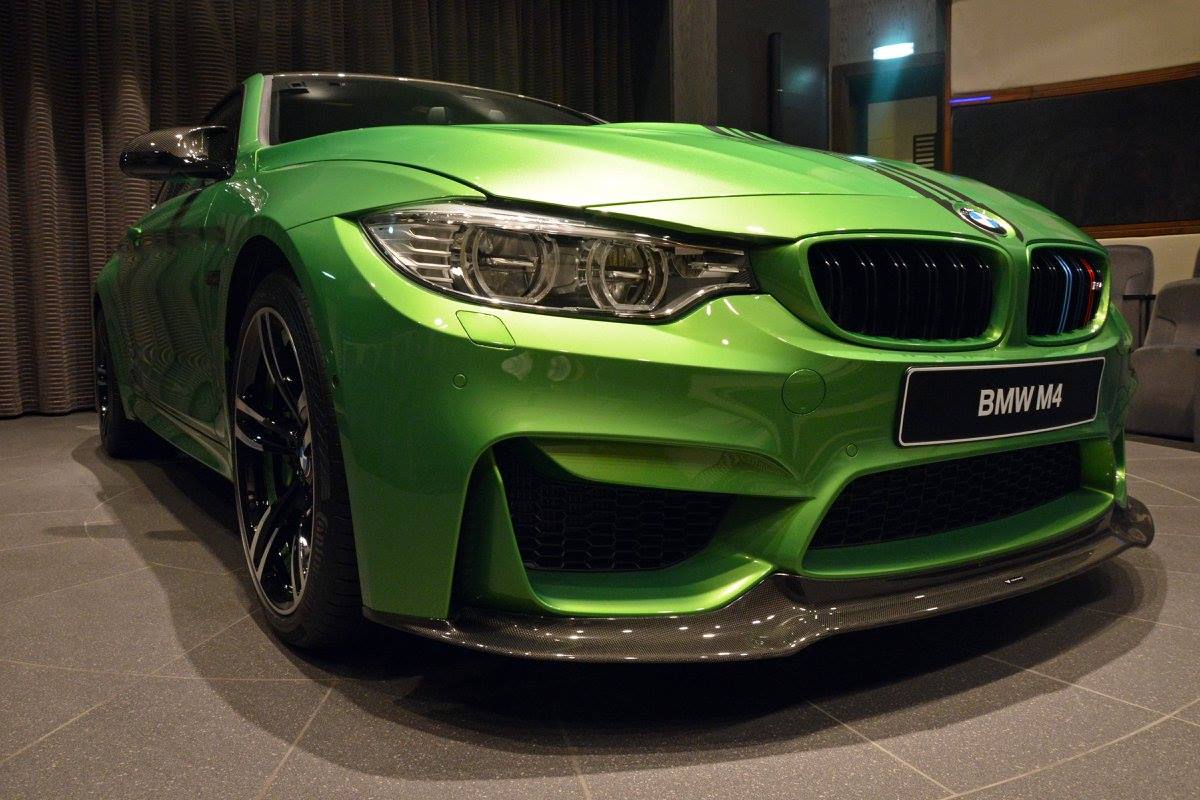 Зеленая м5. BMW m4 Green. BMW m4 2016 зеленая. BMW m4 2021 Green. BMW m340 зеленый.