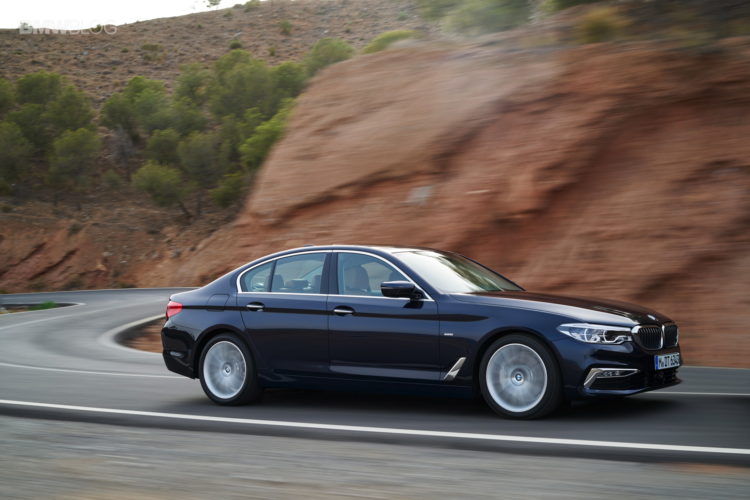 BMW-G30-5-Series-Luxury-Line-exterior-33