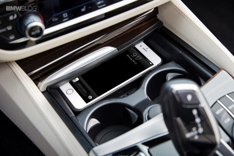 BMW-G30-5-Series-M-Sport-interior-15