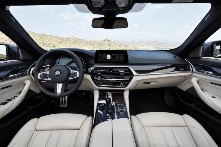 BMW G30 5 Series M Sport interior 26 750x500