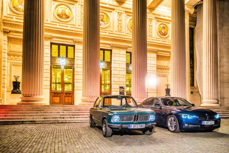BMW 2002 Shares Stage with 3 Series As It Celebrates 50th Anniversary