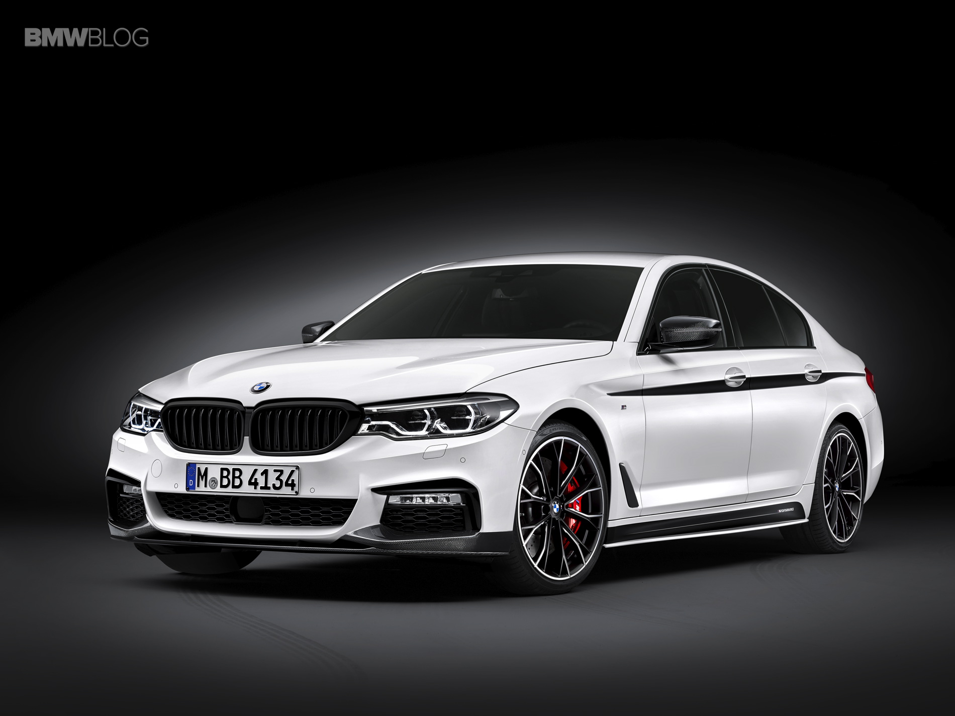 Bmw G30 V10