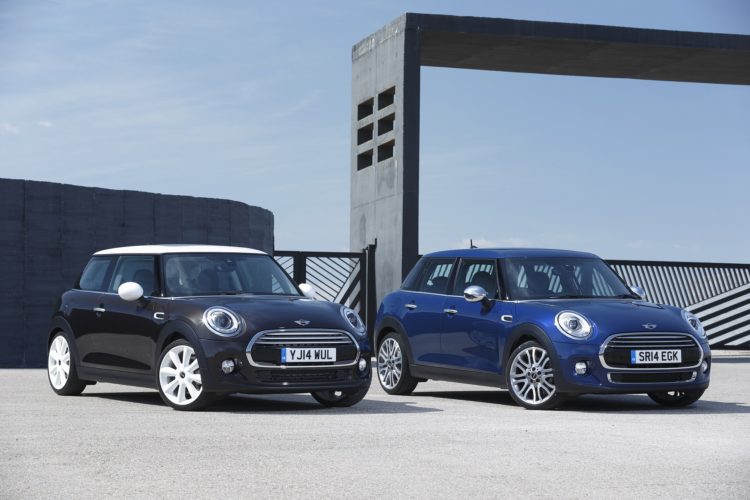 MINI Wins Auto Trophy 2016 Award for Import Cars in Germany