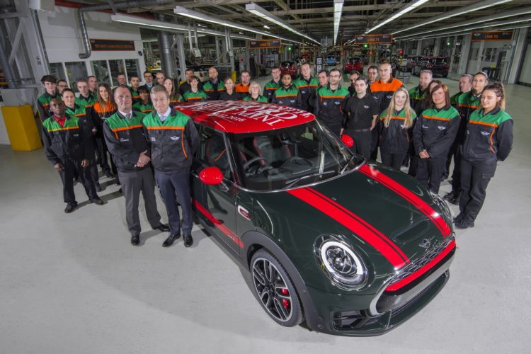 MINI Plant Oxford Celebrates the Manufacturing of 3 Million Cars