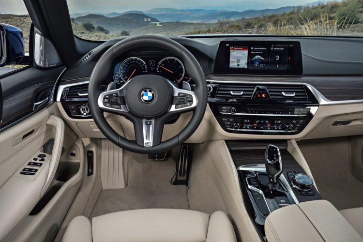 2017 BMW 5 Series Image 19 750x500