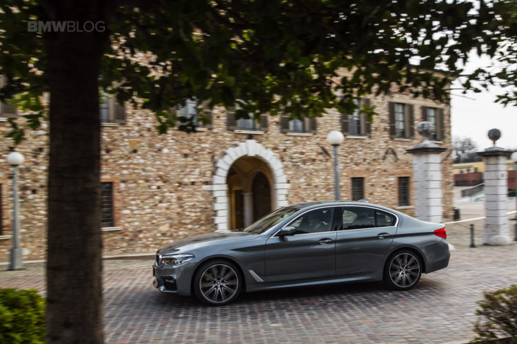 2017 BMW 5 Series Italy 78 750x500