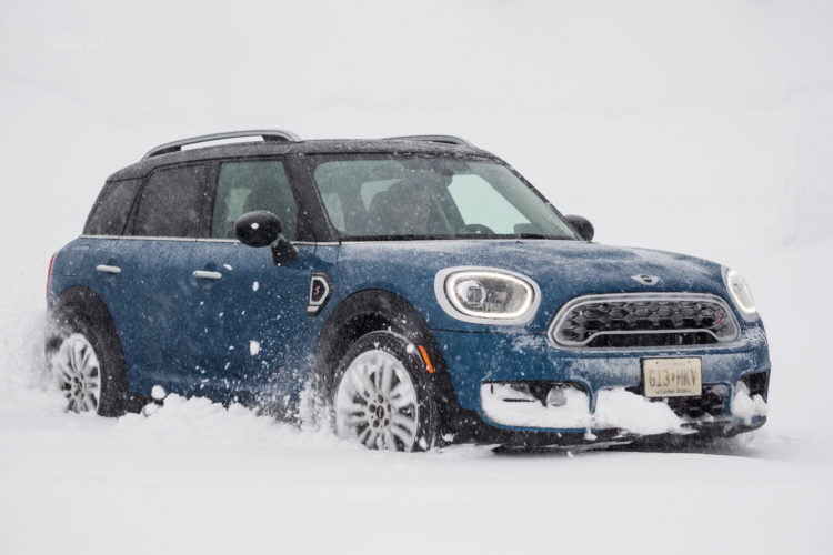 New MINI Countryman earns TOP SAFETY PICK award by IIHS