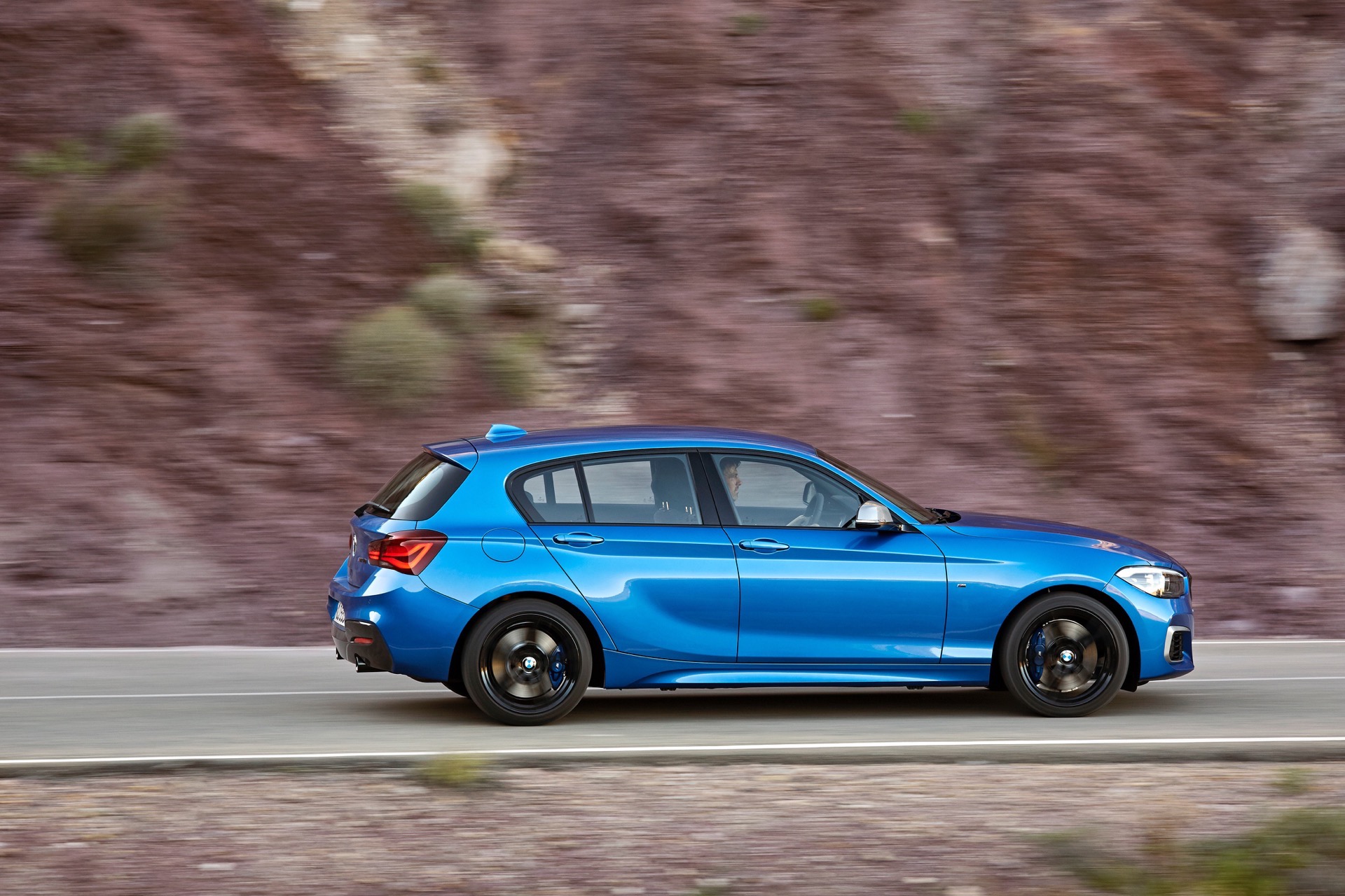 WORLD PREMIERE: BMW 1 Series Facelift and new Editions