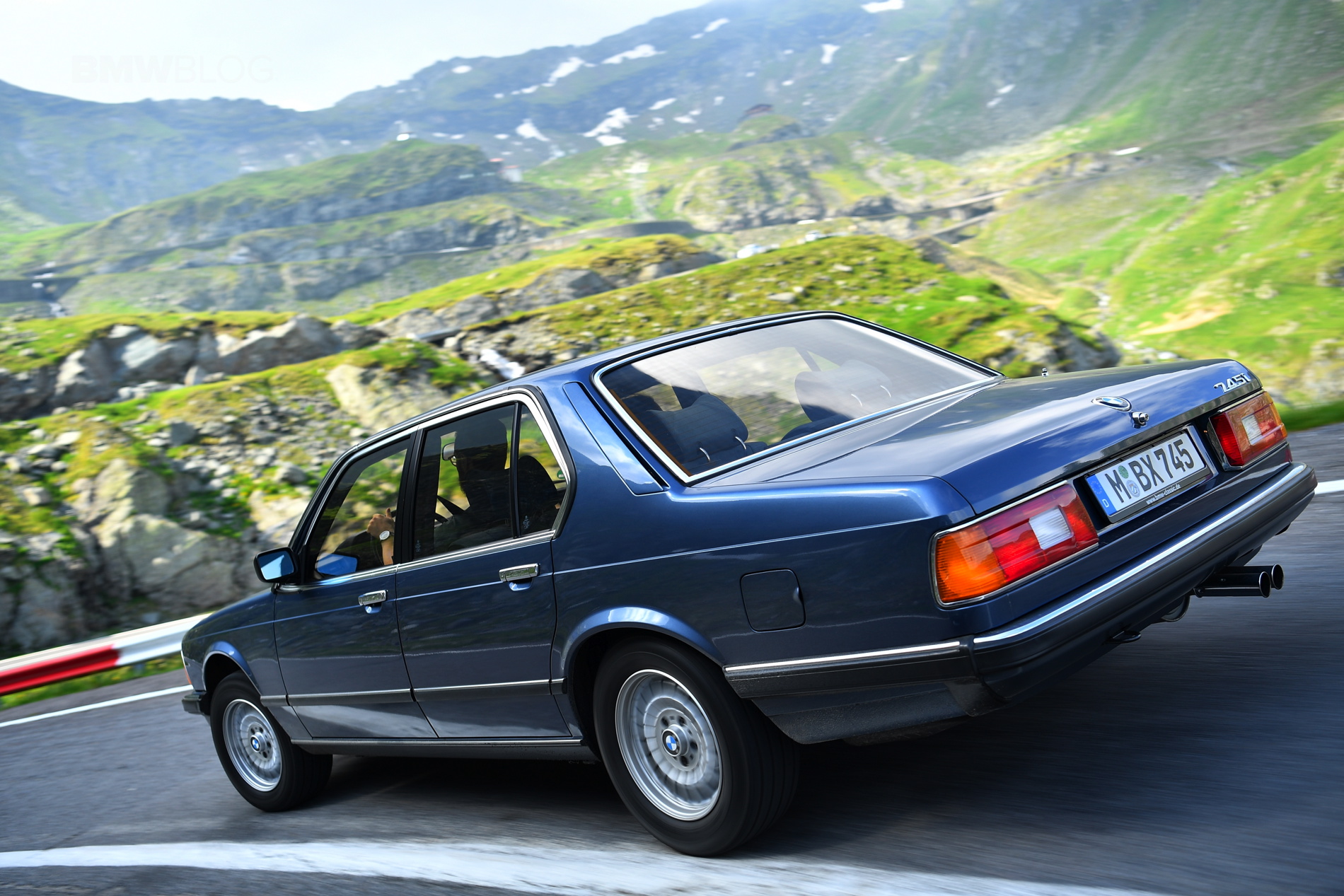 BMW E32 7 Series Romania 68